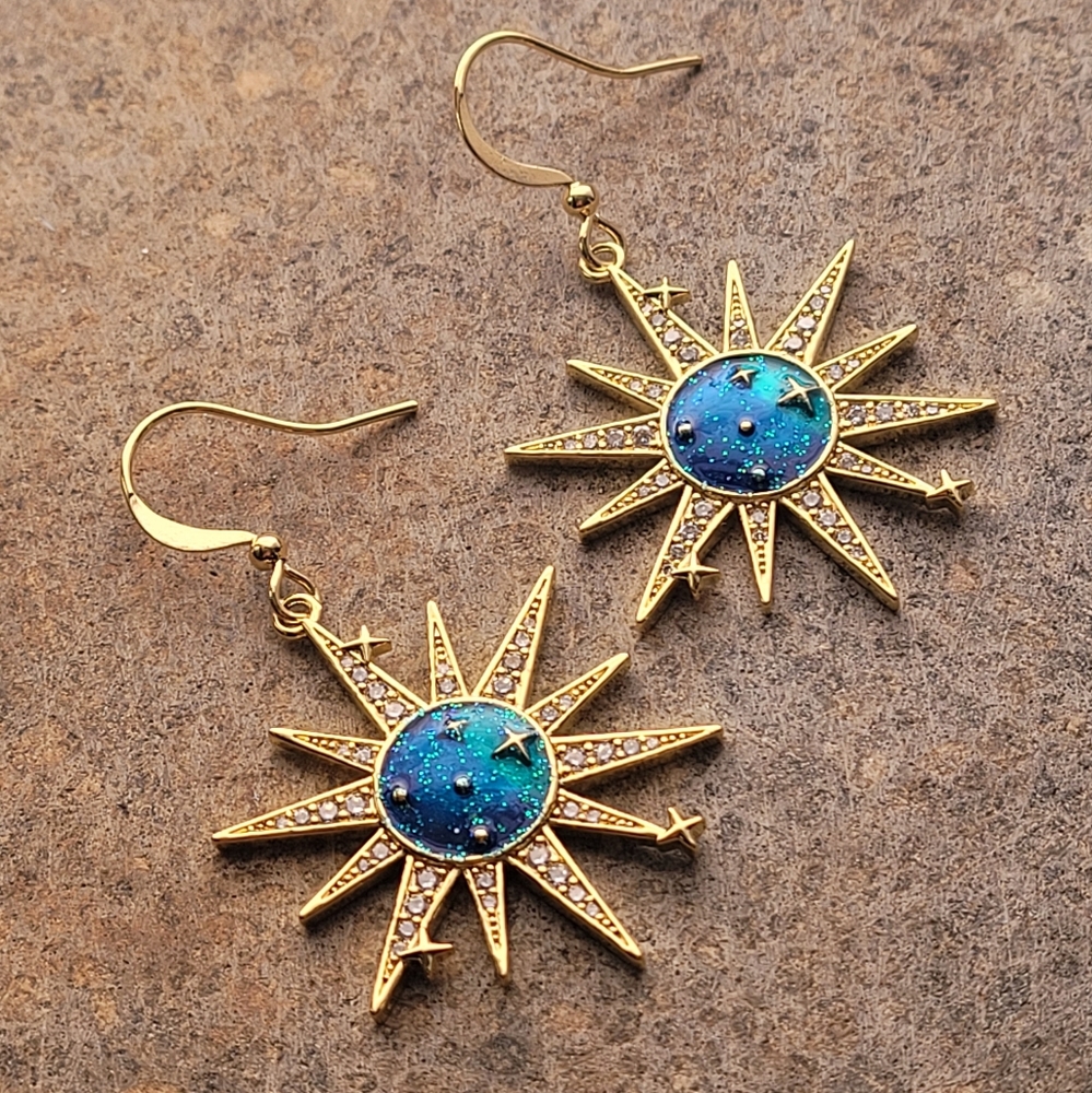 18k Gold Zicronia Sun & Stars Earring - Picture 3 of 4